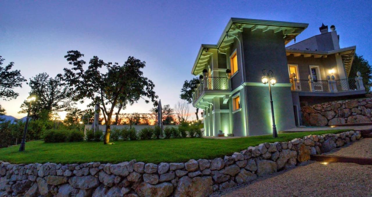 Tenuta Santo Stefano Azienda Agrituristica Santo Stefano del Sole Εξωτερικό φωτογραφία