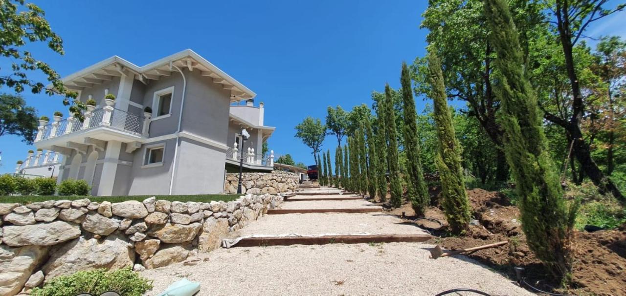 Tenuta Santo Stefano Azienda Agrituristica Santo Stefano del Sole Εξωτερικό φωτογραφία