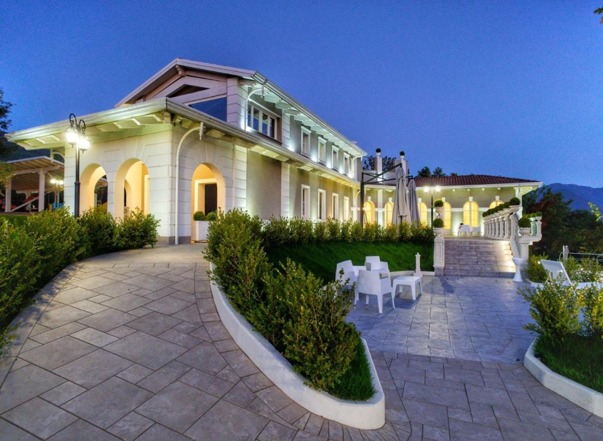 Tenuta Santo Stefano Azienda Agrituristica Santo Stefano del Sole Εξωτερικό φωτογραφία