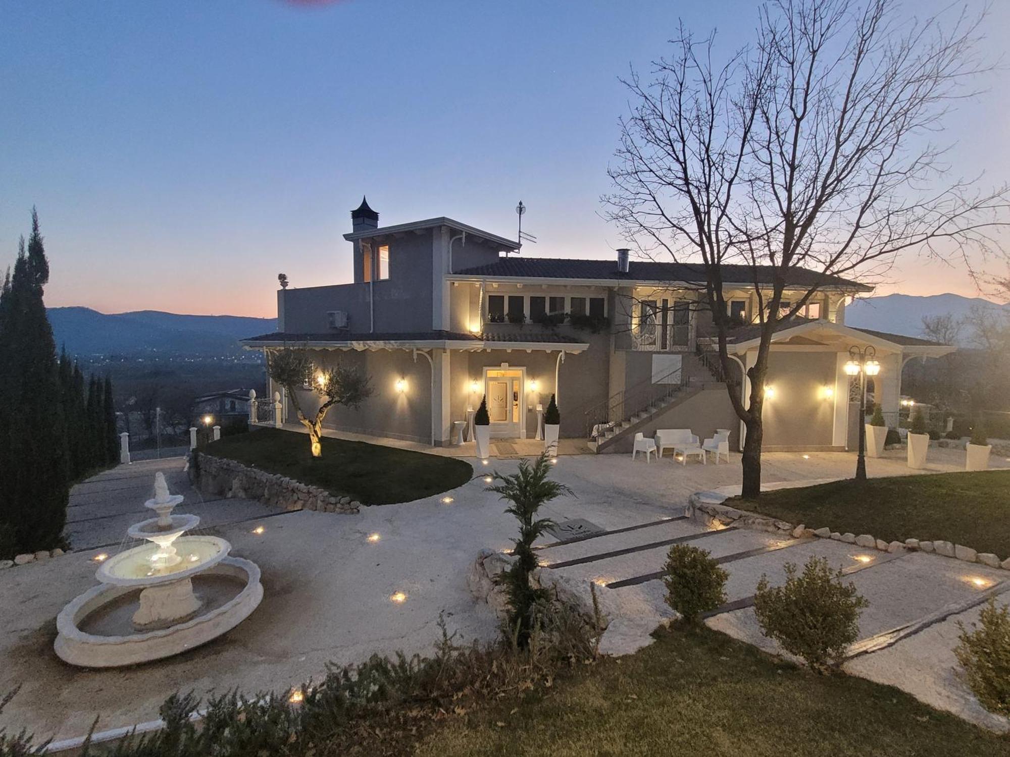 Tenuta Santo Stefano Azienda Agrituristica Santo Stefano del Sole Εξωτερικό φωτογραφία