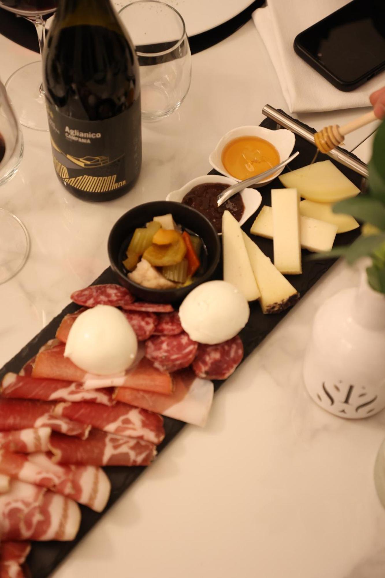 Tenuta Santo Stefano Azienda Agrituristica Santo Stefano del Sole Εξωτερικό φωτογραφία